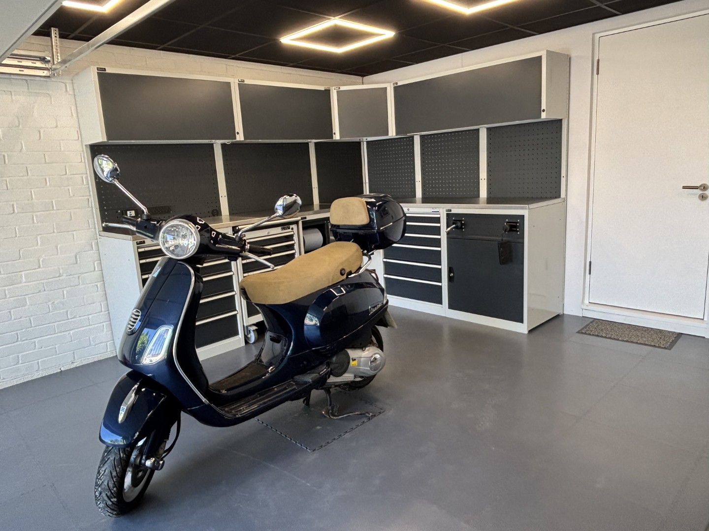 Phil Quaife garage storage and flooring